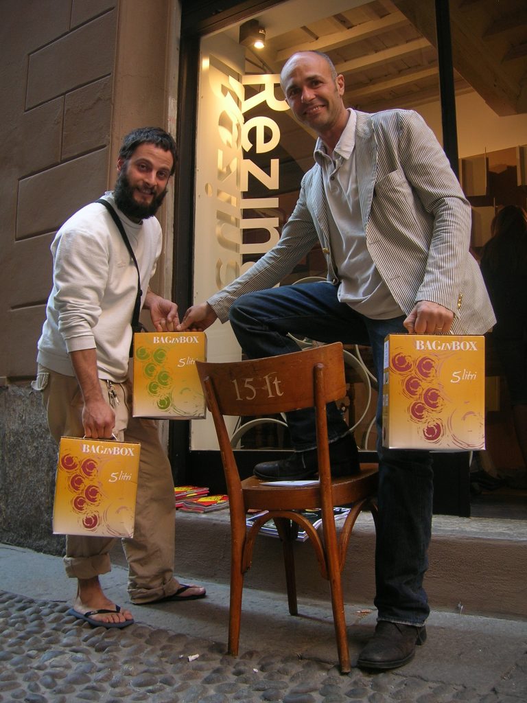 15 litri 1 metro 10 minuti 1 KG